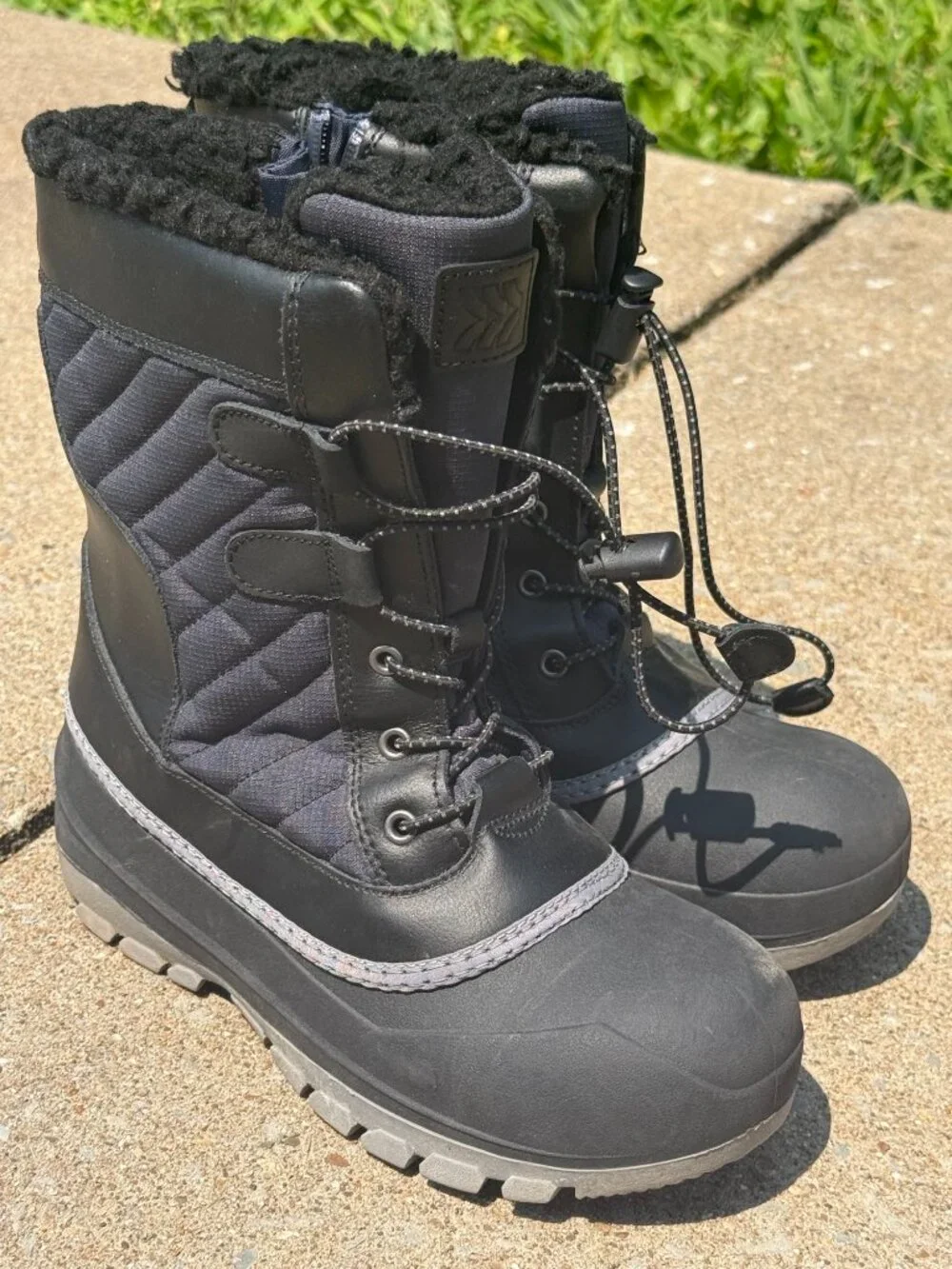 Unisex Kids Size 4 Thermolite Snow Boots Black Après Ski Gorpcore Winter 4026